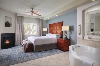Sheraton Desert Oasis jacuzzi