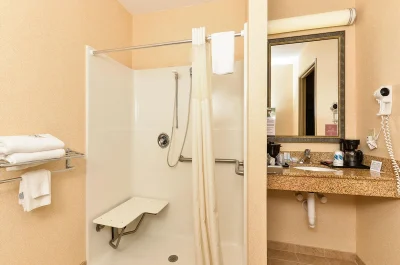 Sleep Inn & Suites near Joint Base Andrews-Washington Area s