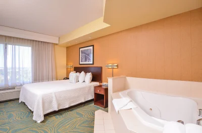 SpringHill Suites by Marriott Arundel Mills BWI Airport jacuzzi