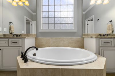 Springfield Illinois Hotels with Jacuzzi in Room