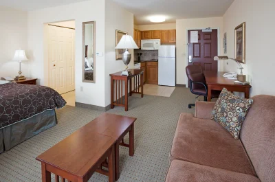 Staybridge Suites Milwaukee Airport South 4