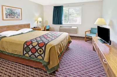 Super 8 by Wyndham Canonsburg Pittsburgh Area 1