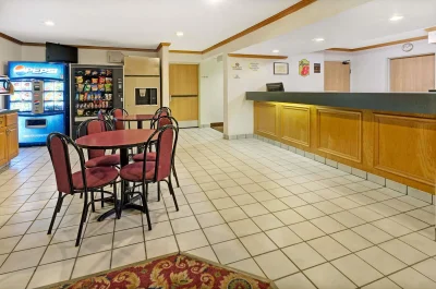 Super 8 by Wyndham Canonsburg Pittsburgh Area 5