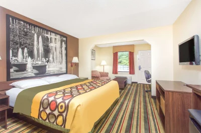 Super 8 by Wyndham Dublin 1