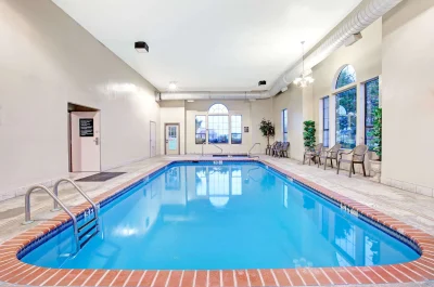 Super 8 by Wyndham Olive Branch 2