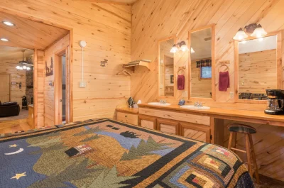 Upper Canyon Inn & Cabins 1