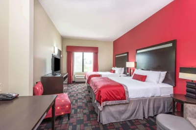 Wingate by Wyndham Lake Charles Casino Area 1