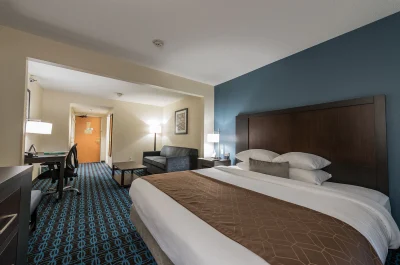 Wingate by Wyndham Schaumburg 2
