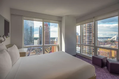 YOTEL New York Times Square 4