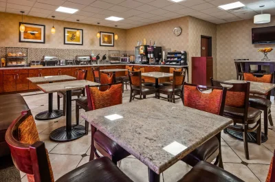 best Western PLUS Memorial Inn 5
